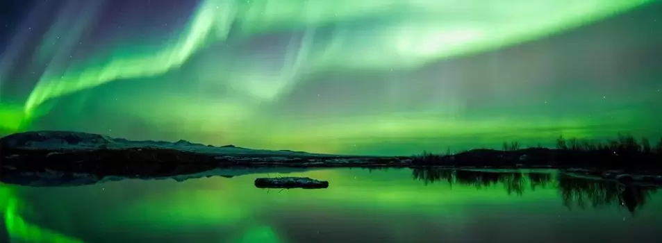 Kuzey Işıklarının Altında İzlanda